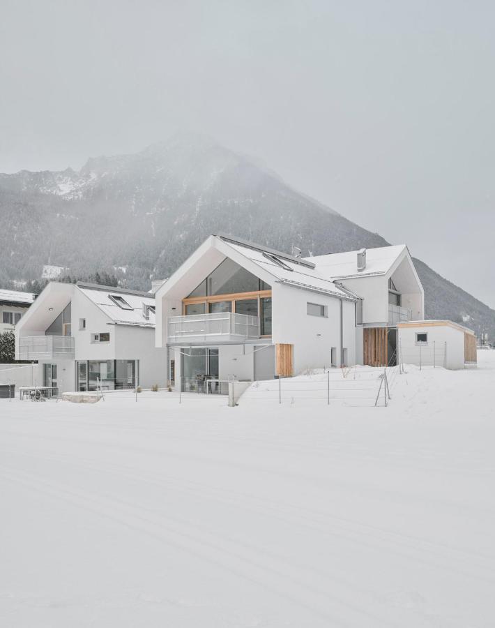 Villa Urban Mountain Chalet With Lake View Maurach  Exterior foto